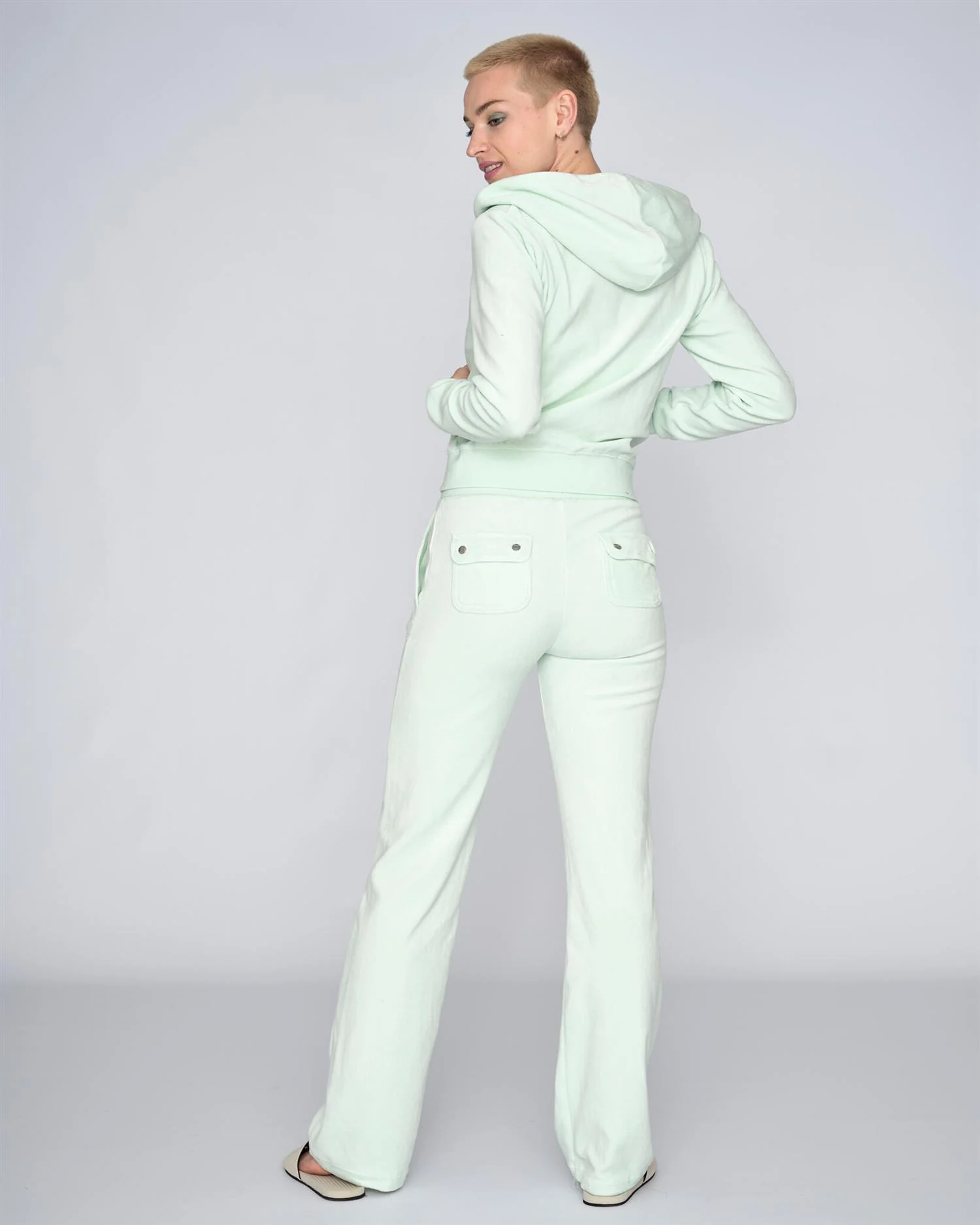 products.gallery.thumbnail_alt