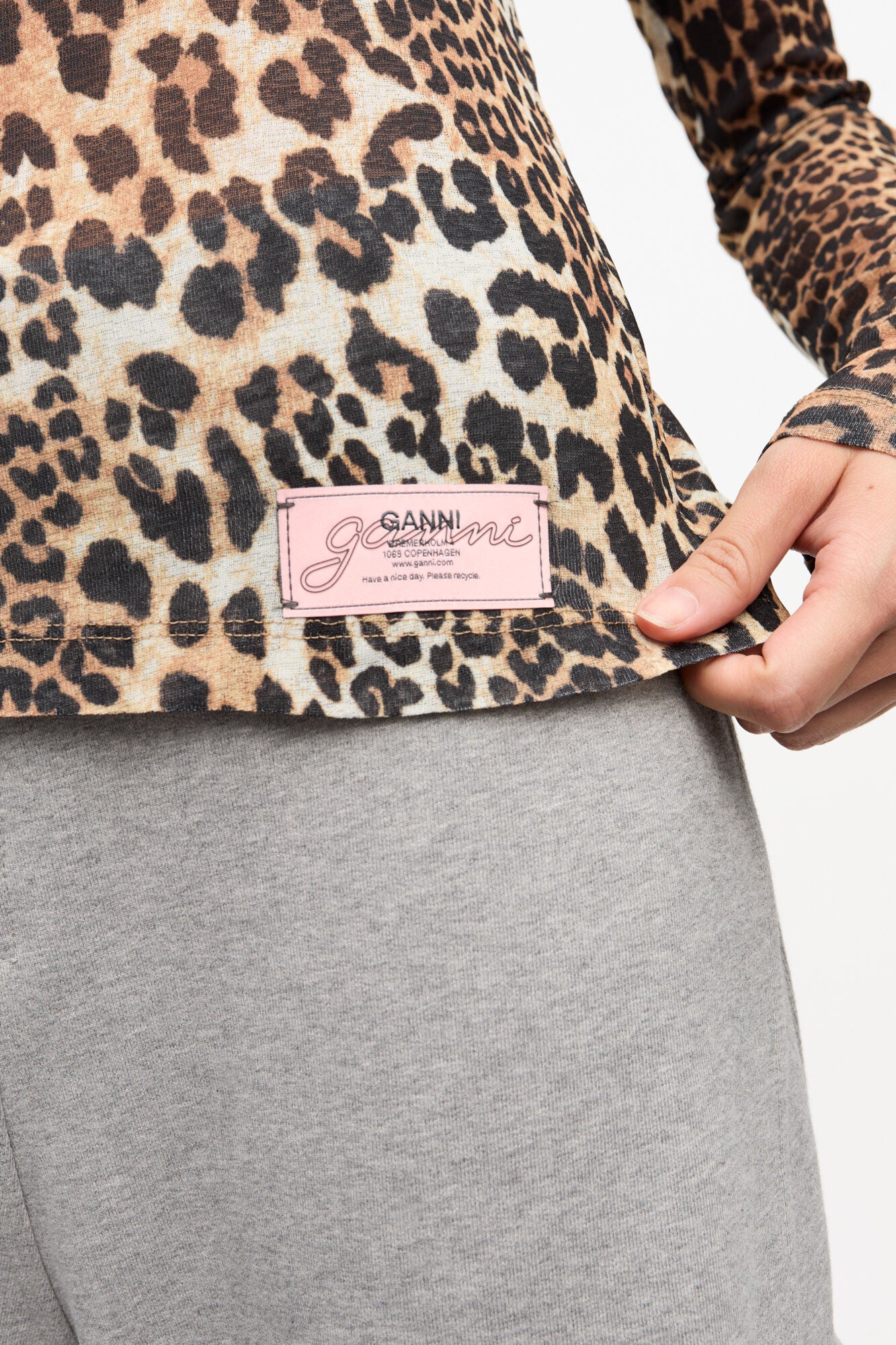 products.gallery.thumbnail_alt
